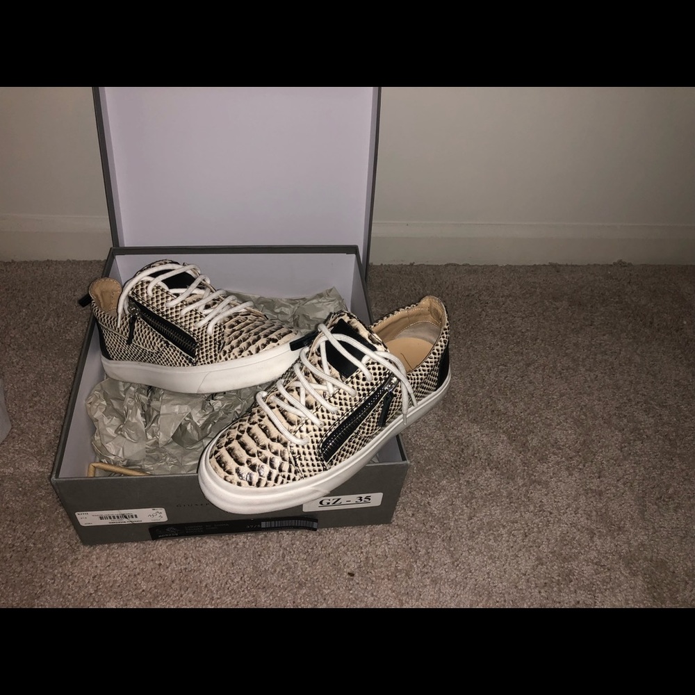 Giuseppe Sneakers